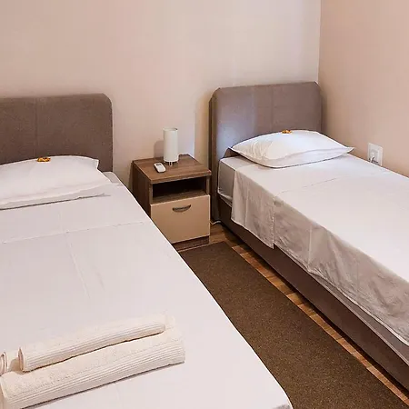 Apartman Drace Apartment *